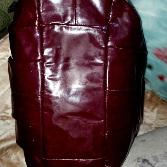 Purple wine color patent leather Coach hobo purse - Picture 6 of 6